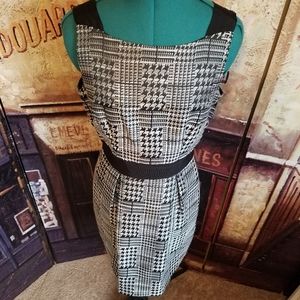 Vintage look hounds tooth dress black & grey dress